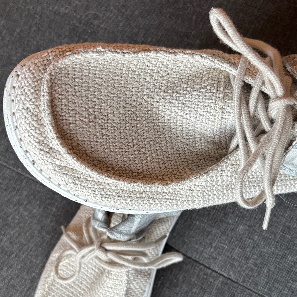 EUC Hey Dude Light Tan Collared Canvas Loafers - Picture 4 of 9